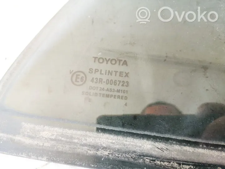 Toyota Avensis T250 Szyba karoseryjna drzwi tylnych 