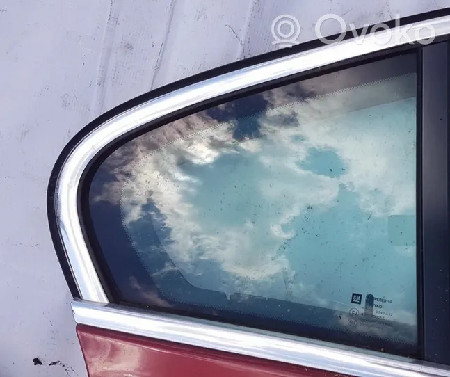 Opel Insignia A Rear vent window glass 