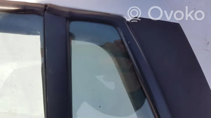Nissan Primera Fenêtre latérale vitre arrière 