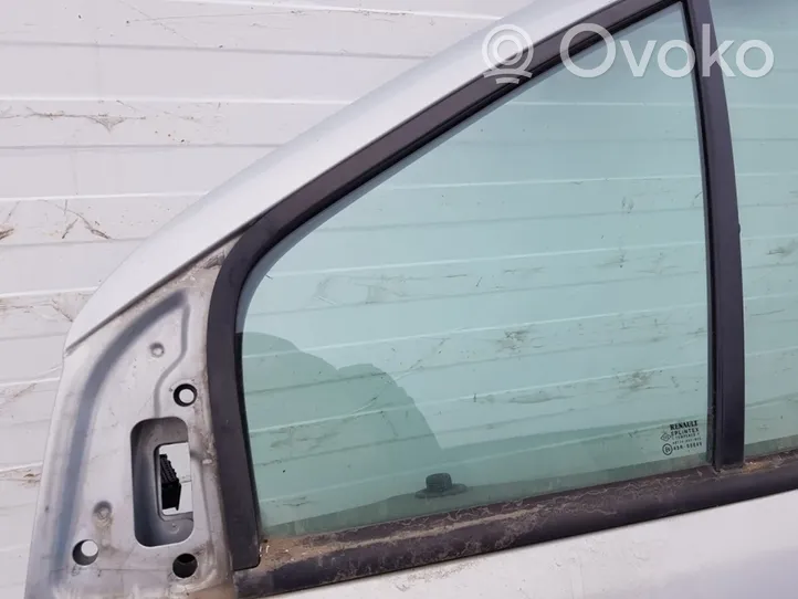 Renault Scenic I Vetro del deflettore della portiera anteriore - quattro porte 