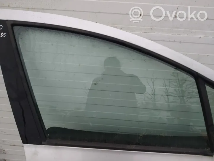 Peugeot 307 Etuoven ikkunalasi, neliovinen malli 