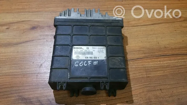 Volkswagen Golf III Calculateur moteur ECU 0261200750