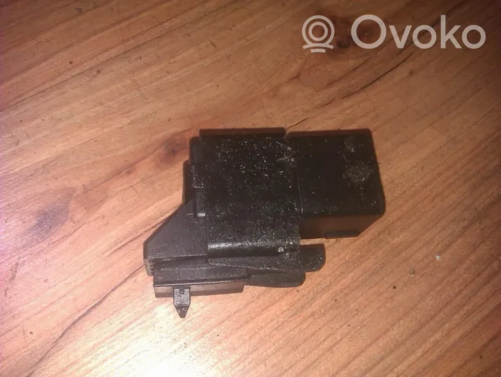 Ford Focus Przekaźnik / Modul układu ogrzewania wstępnego 3m5t2504ac