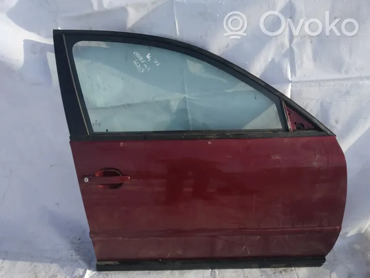 Volkswagen PASSAT B5 Drzwi przednie raudona