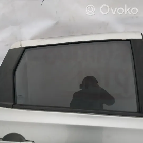 Nissan Qashqai Vitre de fenêtre porte arrière 