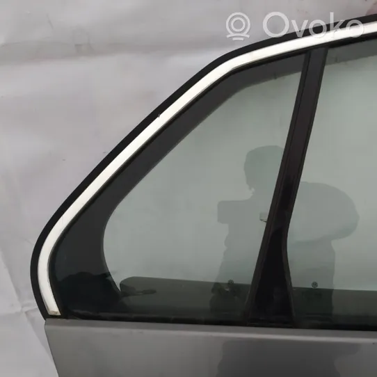 Volkswagen Jetta V Ventanilla de ventilación de la puerta trasera 