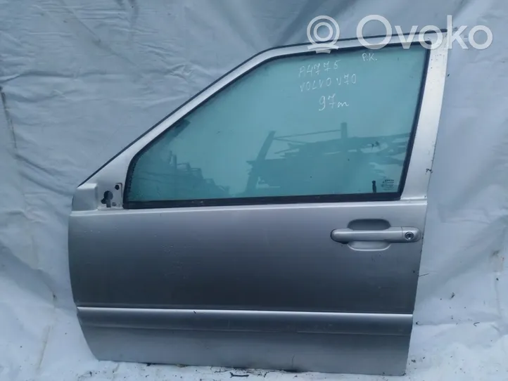 Volvo S70  V70  V70 XC Priekinės durys sidabrine