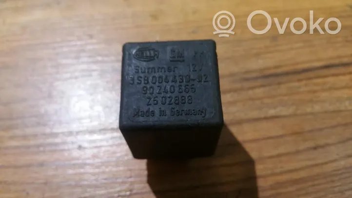 Opel Corsa B Other relay 90240665