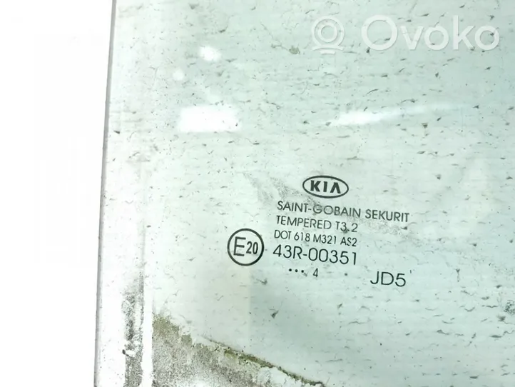 KIA Ceed Vetro del finestrino della portiera posteriore 