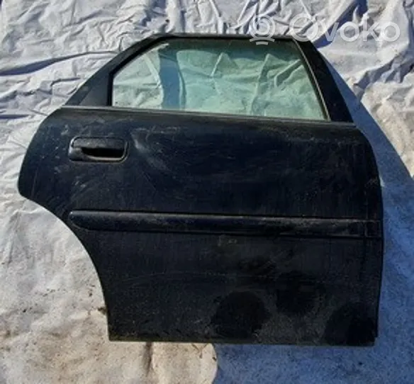 Opel Vectra B Aizmugurējās durvis juodos