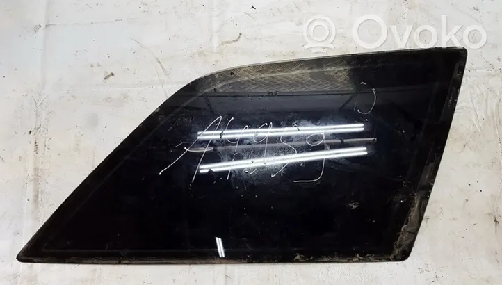 Audi 100 S4 C4 Fenêtre latérale avant / vitre triangulaire 