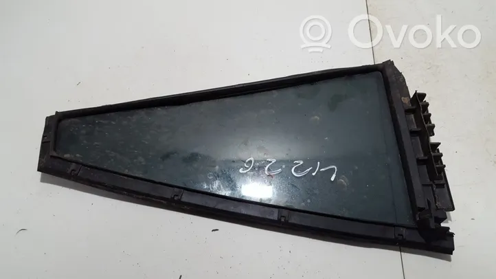 Toyota RAV 4 (XA30) Rear vent window glass 6818942040