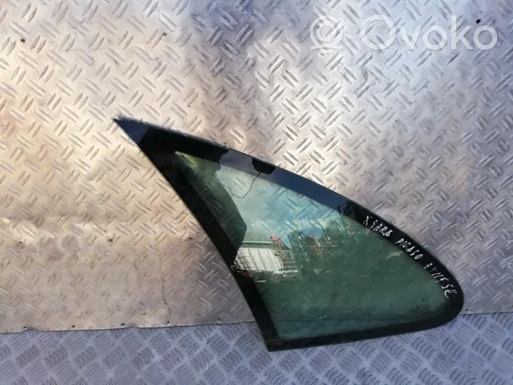 Citroen Xsara Picasso Galinis šoninis kėbulo stiklas 
