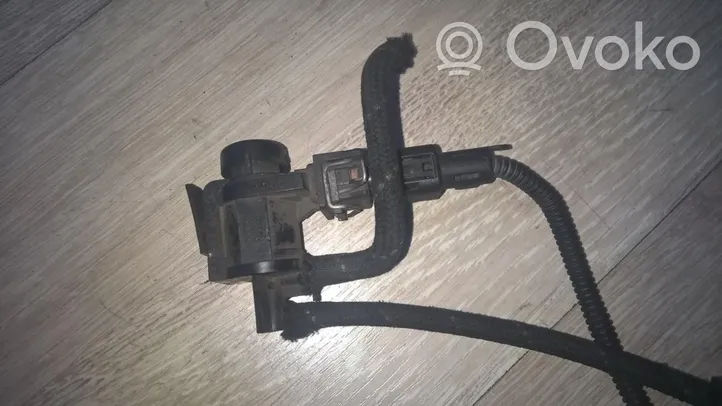 Audi A4 S4 B5 8D Solenoidinis vožtuvas 1j0906283a