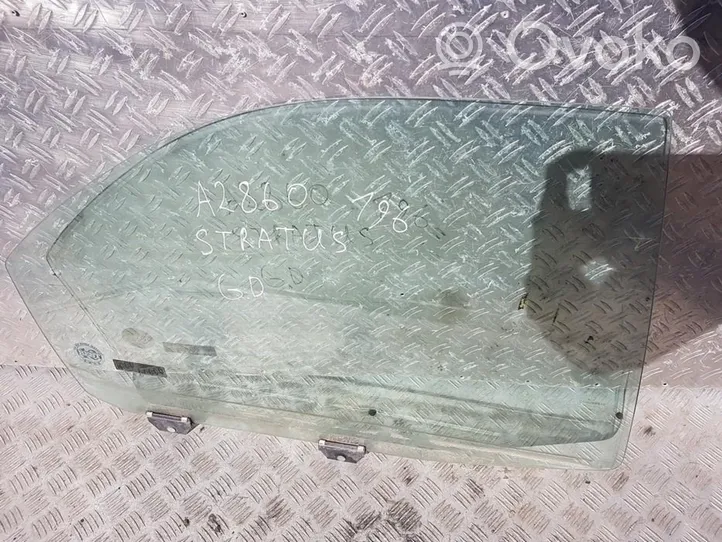 Chrysler Stratus aizmugurējo durvju stikls 