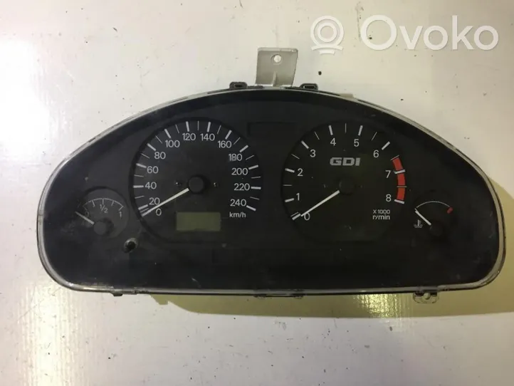 Mitsubishi Carisma Speedometer (instrument cluster) 