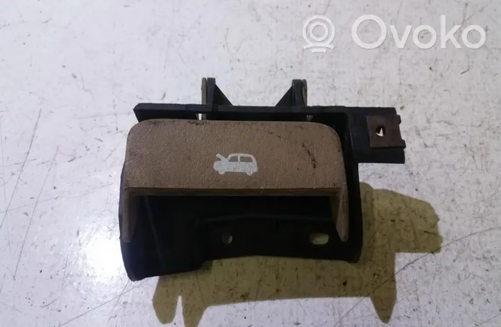 Chrysler Voyager Variklio dangčio (kapoto) rankenėlė 04675832