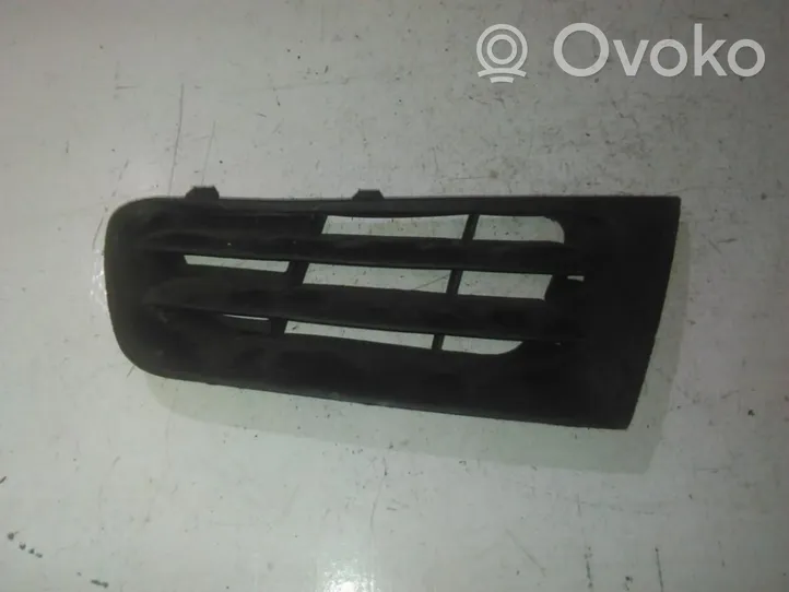 Renault Megane II Front bumper lower grill 8200412381