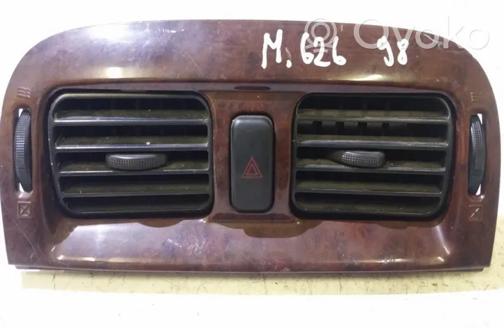 Mazda 626 Griglia di ventilazione centrale cruscotto 