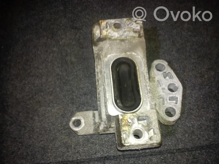 Opel Vectra C Supporto di montaggio del motore 21044612