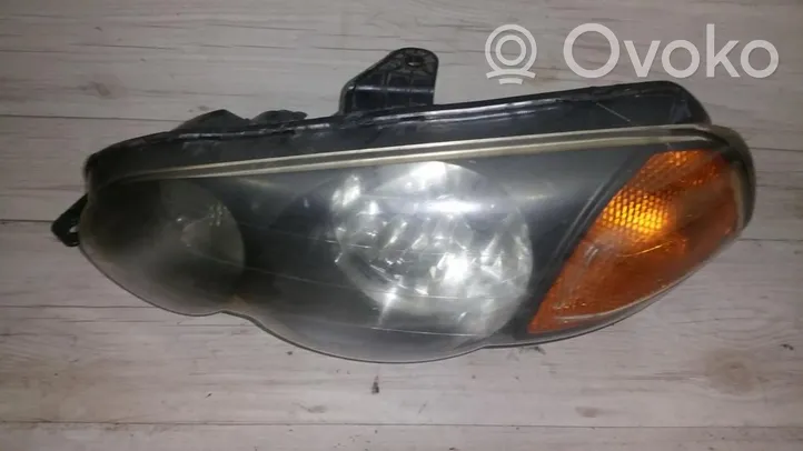 Honda HR-V Lampa przednia 