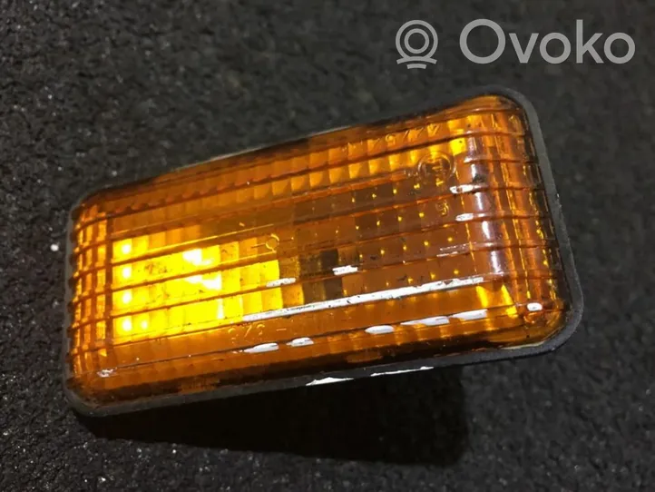 Volkswagen PASSAT B3 Front fender indicator light 357949117