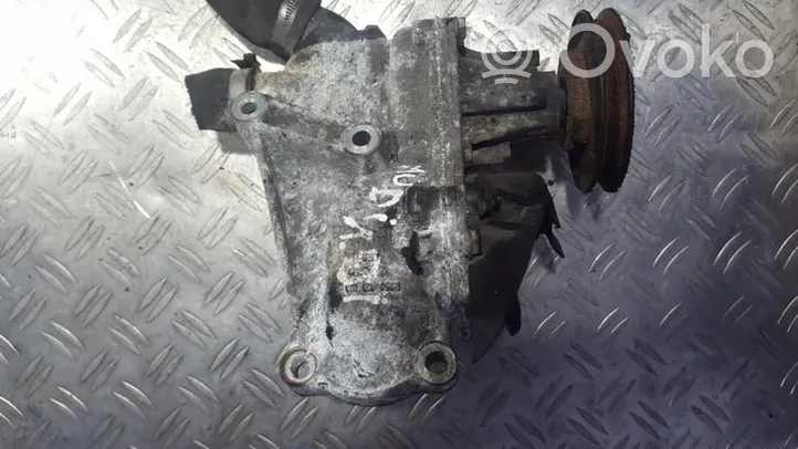 Audi A4 S4 B5 8D Pompa dell’acqua r050121013