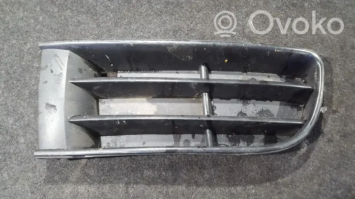 Volkswagen Polo Front bumper lower grill 