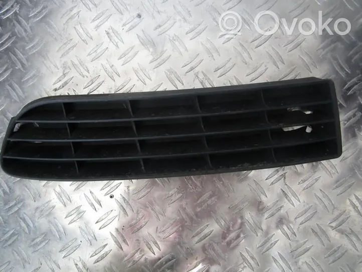 Audi A6 S6 C4 4A Front bumper lower grill 4a0807345j