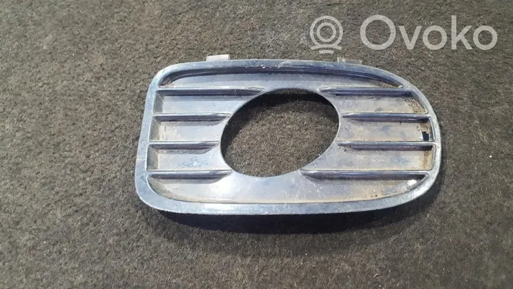 Opel Vectra B Front bumper lower grill 90586628