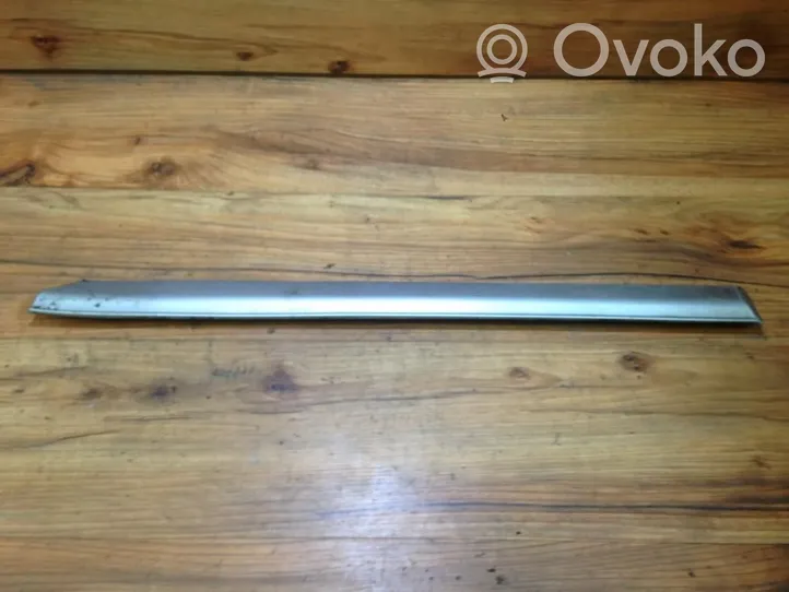 Volkswagen Golf III Rivestimento portiera posteriore (modanatura) 1h4853753