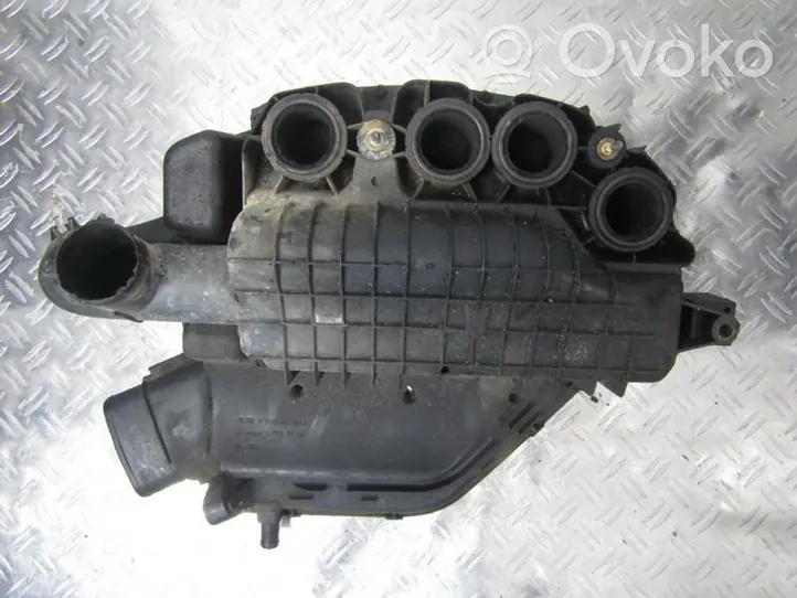 Renault Kangoo I Scatola del filtro dell’aria H7700105844