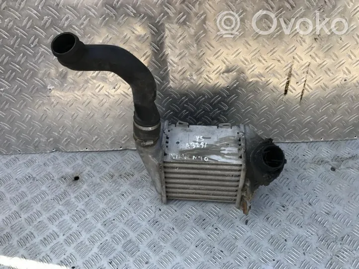 Volkswagen Vento Chłodnica powietrza doładowującego / Intercooler 