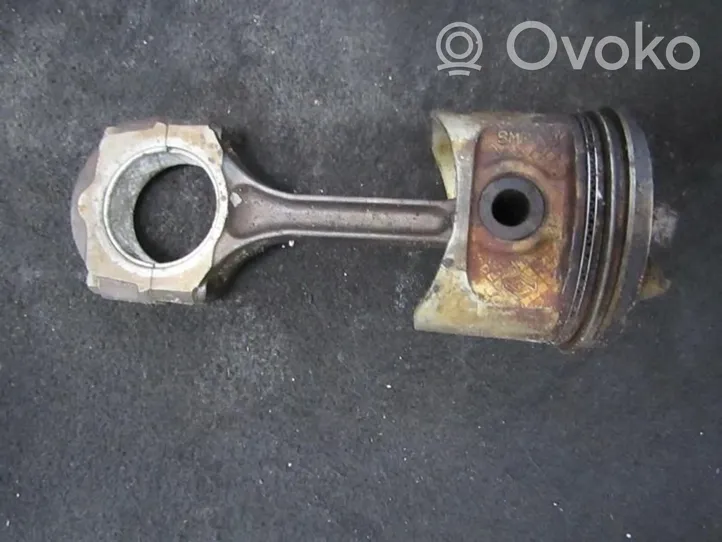 Renault Megane I Piston with connecting rod 