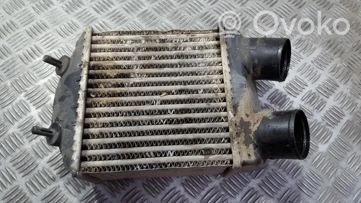 Volvo 440 Chłodnica powietrza doładowującego / Intercooler 