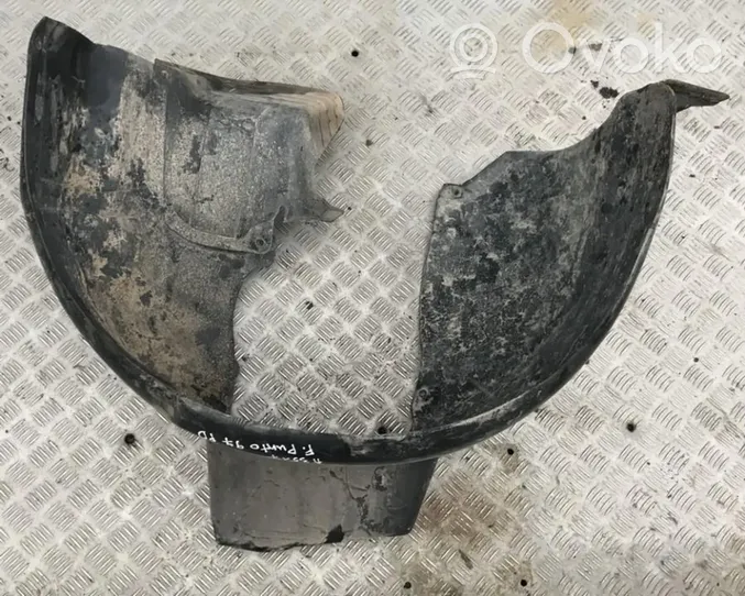 Fiat Punto (176) Rivestimento paraspruzzi passaruota anteriore 