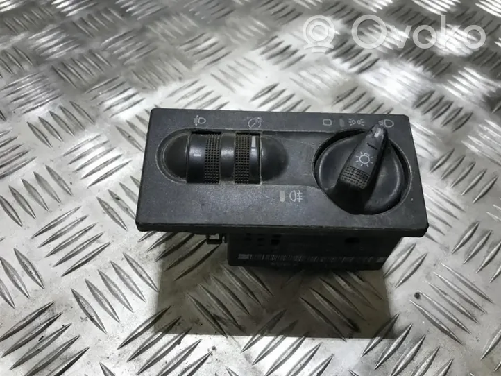 Volkswagen Golf III Interrupteur d’éclairage 1h6941531am
