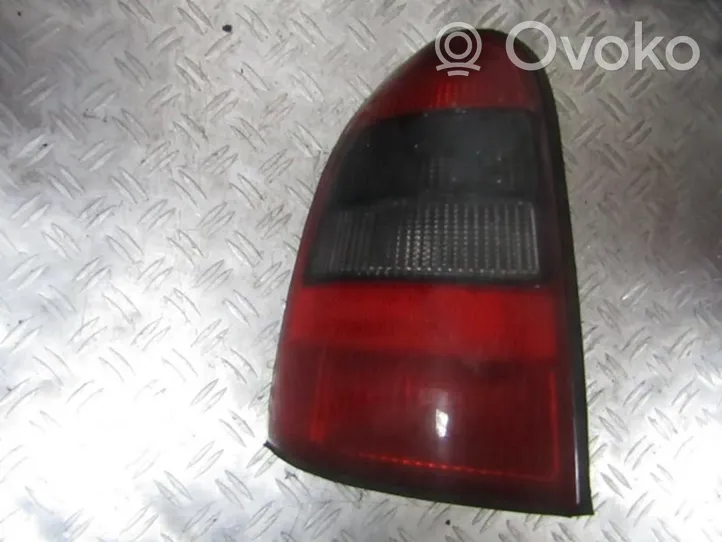 Opel Vectra B Rear/tail lights 09153153