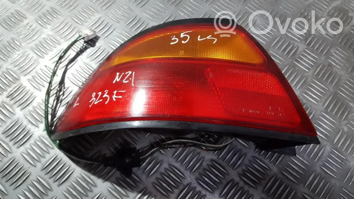 Mazda 323 F Feux arrière / postérieurs 0431439