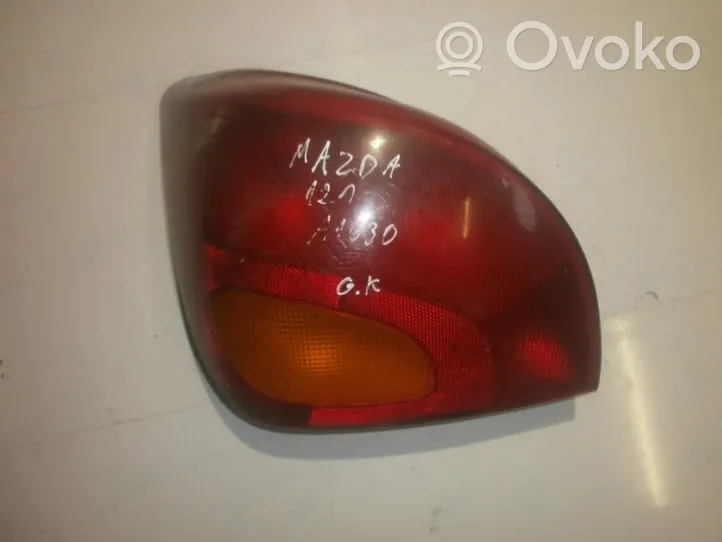 Mazda 121 Lampa tylna 393887