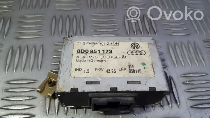 Audi A4 S4 B5 8D Signalizacijos valdymo blokas 8D0951173