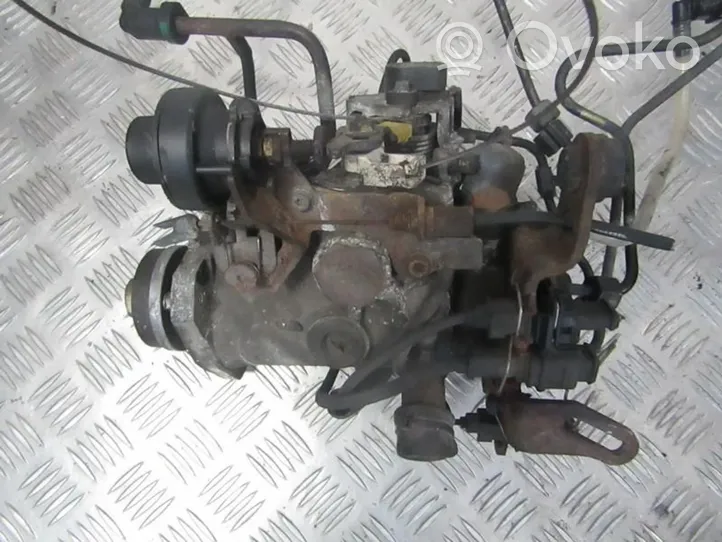 Renault Trafic I Fuel injection high pressure pump 131003