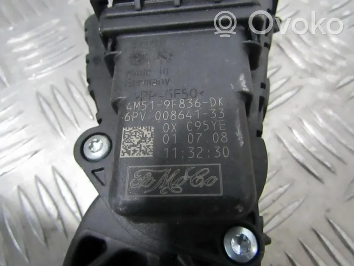 Ford Focus Accelerator throttle pedal 4m519f836dk