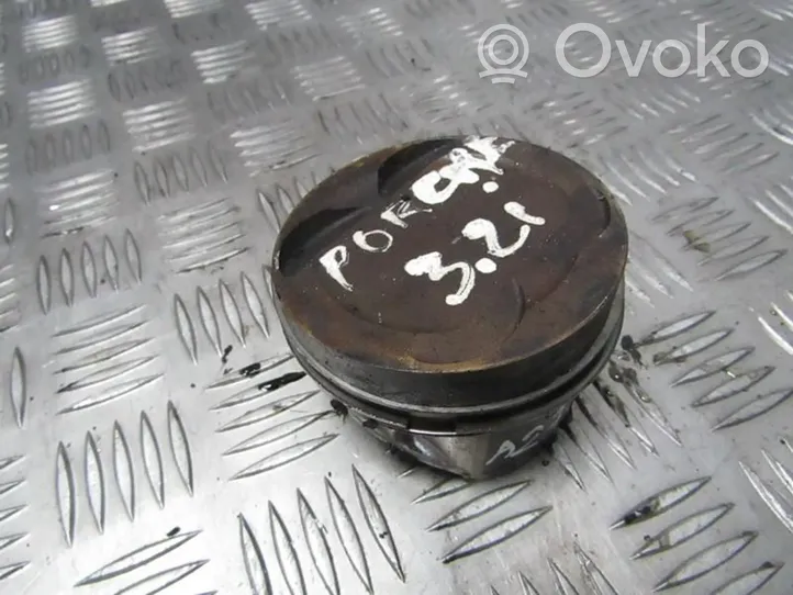 Porsche Cayenne (9PA) Piston 