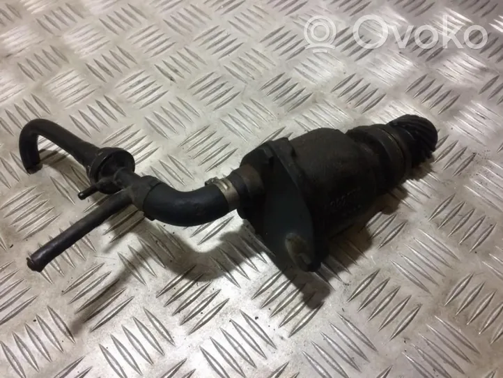 Audi A4 S4 B5 8D Pompa a vuoto 028207A