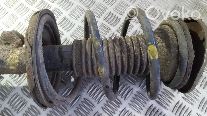 Toyota Avensis T250 Front coil spring 