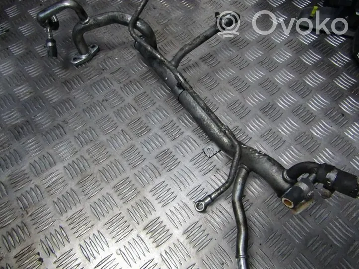 Volvo V70 Przewód / Wąż chłodnicy 
