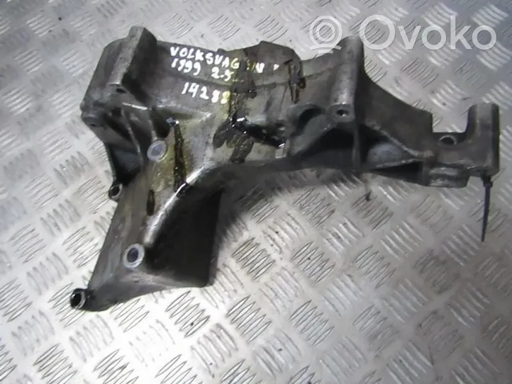 Volkswagen II LT Support, suspension du moteur 