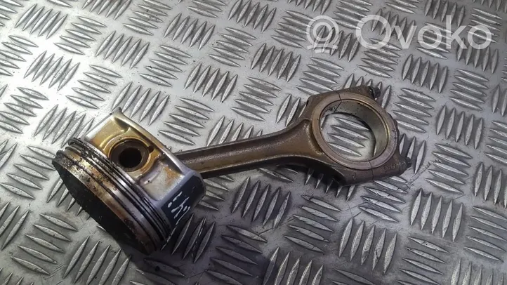 Audi A6 S6 C4 4A Piston with connecting rod 0776