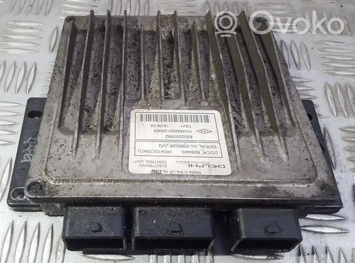 Renault Clio II Calculateur moteur ECU 8200250662